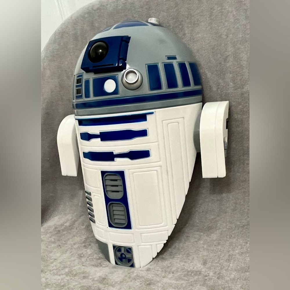 Star Wars R2-D2 LED Wall Mount Night Light Room Decor - Picture 10 of 12